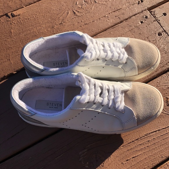 STEVE MADDEN Parody Leather Sneaker 8.5 - Picture 3 of 9